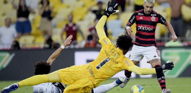 Resiliência do Corinthians impressiona Hugo Souza no Maracanã