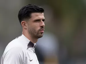 Héctor Hernández sofre lesão e desfalca Corinthians até o fim da temporada