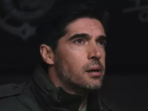 Corinthians dá empurrão para 'derrubar' Abel Ferreira no Palmeiras