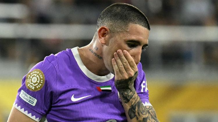 Zabala klaagt tijdens WK-duel Al Ain - Juventus