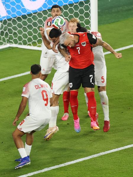 Áustria frustra estreante Jordânia, vence com gol contra e encerra jejum