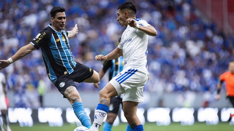 Pênaltis perdidos e fragilidades expõem crise do Cruzeiro após derrota para o Grêmio em Brasília