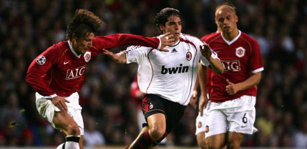 Kaká disputa com Heinze na semifinal da Liga dos Campeões de 2007 - Alex Livesey/Getty Images