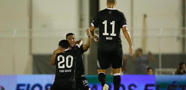 Rafael Ribeiro/Vasco Maxi Lopez fez o gol da classificação do Vasco contra a Juazeirense na Copa do Brasil