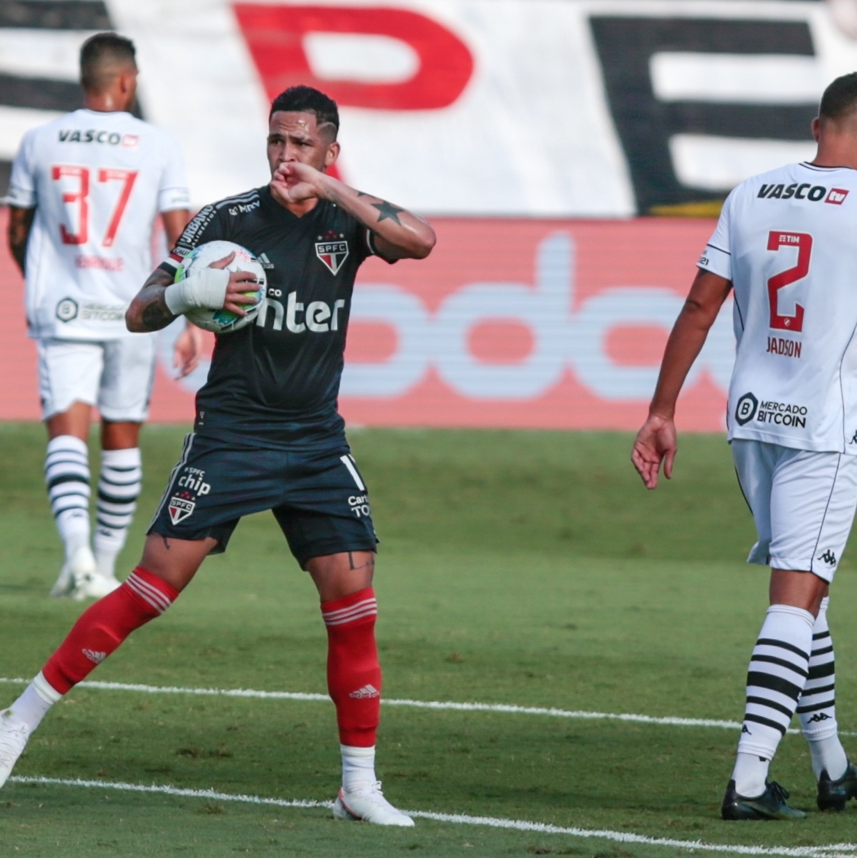 Saiba todos os jogos pendentes do 1º turno do Brasileirão