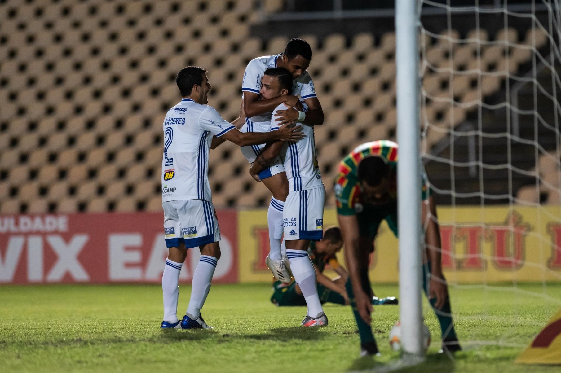 Cruzeiro Passa Sufoco Vence Sampaio Correa E Quebra Sequencia Negativa 08 01 2021 Uol Esporte