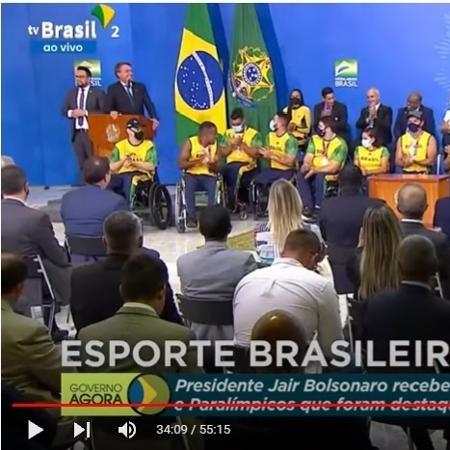 Presidente Jair Bolsonaro (sem partido) recebeu atletas olímpicos e paralímpicos que competiram em Tóquio 2020 - Reprodução