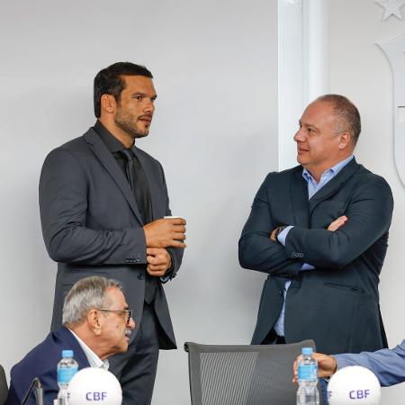 Samir Xaud, em pé, à esquerda, é o presidente eleito da Federação de Roraima Samir Xaud, em pé, à esquerda, é o presidente eleito da Federação de Roraima