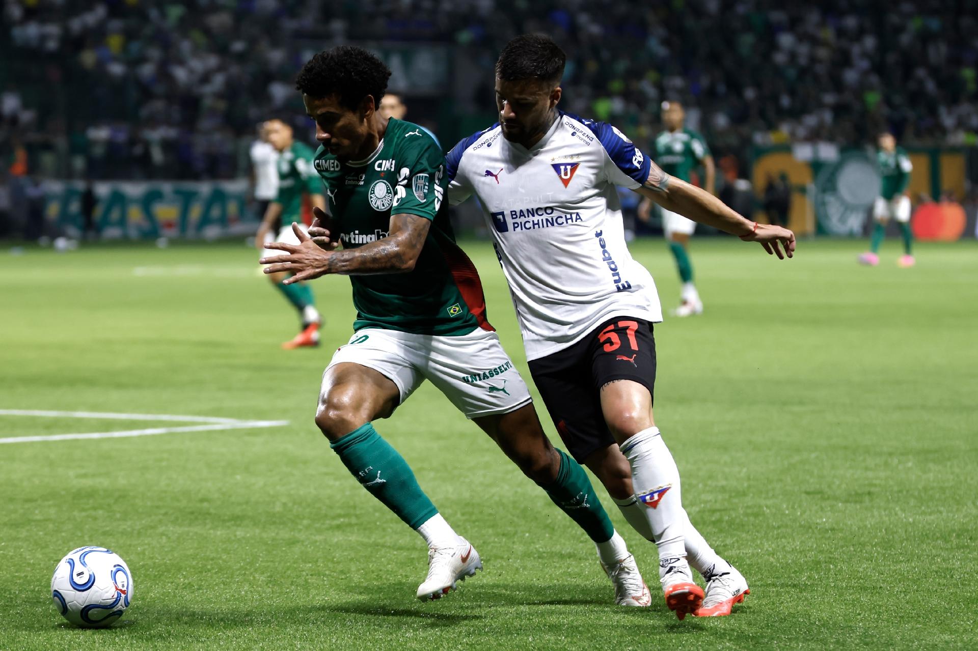 Lucas Evangelista, do Palmeiras, durante partida contra a LDU, pela Libertadores - undefined