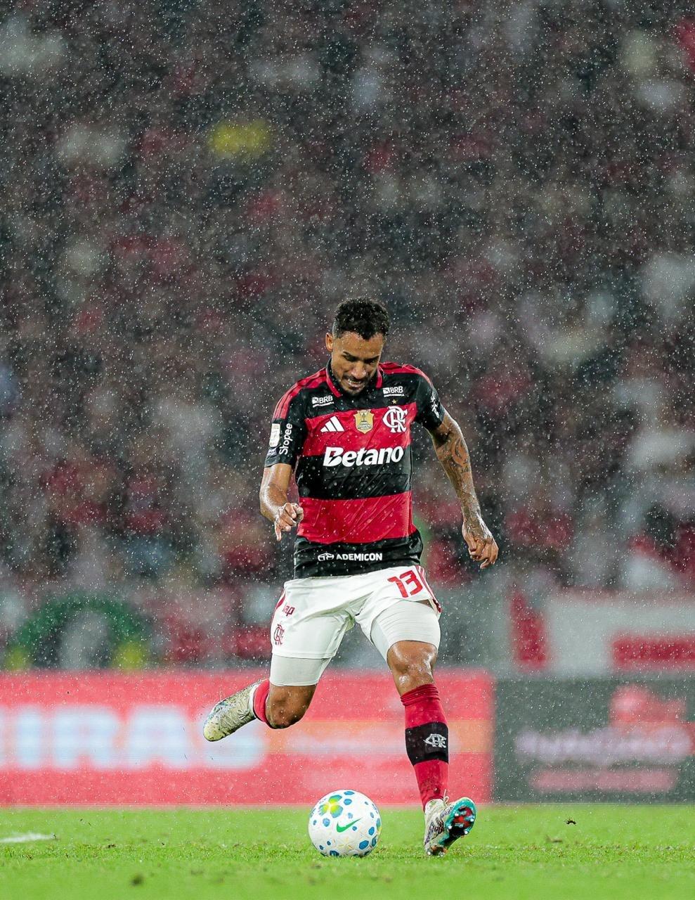 Danilo renovará com o Flamengo até dezembro de 2027 - undefined