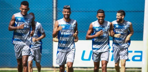 Grêmio viaja de voo fretado e tem apenas dois jogadores vetados pelos médicos - LUCAS UEBEL/GREMIO FBPA