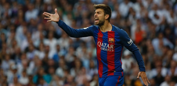 Piqué é peça importante para a defesa do Barcelona - Reuters / Susana Vera