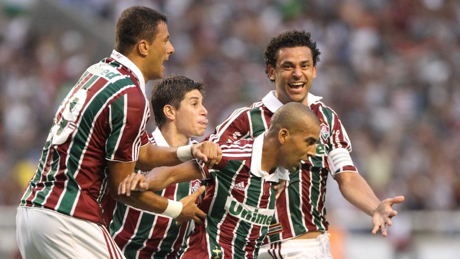 Jogadores do Fluminense comemoram gol contra o Guarani, que garantiu o título brasileiro de 2010, há exatos 10 anos - EFE/Marcos Michael