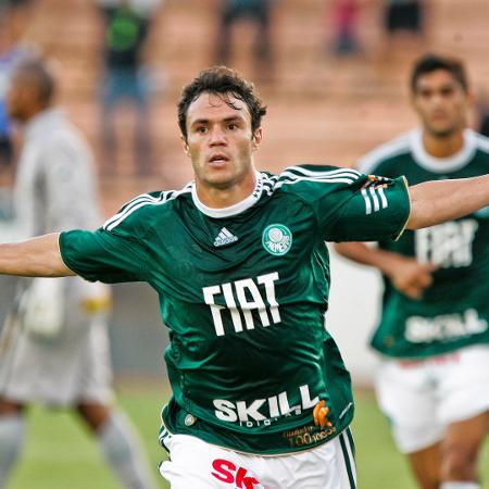 Kléber Gladiador tem mandado de prisão expedido por não pagamento de pensão alimentícia