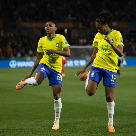 Ary Borges comemora gol da seleção brasileira contra o Panamá pela Copa do Mundo 