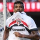 Luiz Gustavo pede "humildade" ao São Paulo após quatro vitórias seguidas