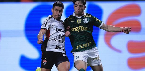 Palmeiras enfrenta Flamengo com formação defensiva e mudanças nas laterais; confira escalação