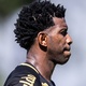 Com problemas familiares, Gil é liberado de treino do Santos