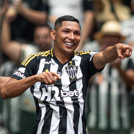 Rony, do Atlético-MG, celebra gol sobre o Sport em jogo do Brasileirão