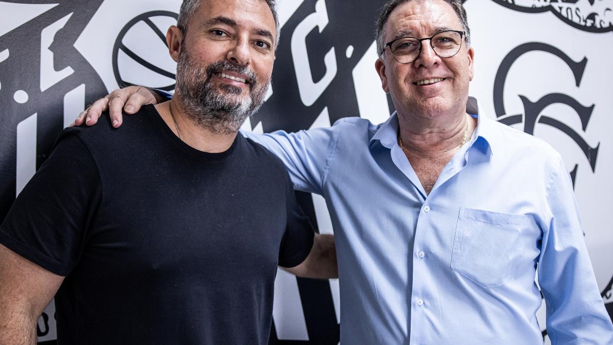 Futebol brasileiro vive num 'universo paralelo' e poucos ficam indignados