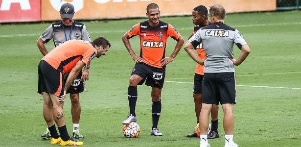 Pratto e Clayton vão ser titulares contra o Tupi. Robinho vai ser avaliado no treino deste sábado - Bruno Cantini/Clube Atlético Mineiro