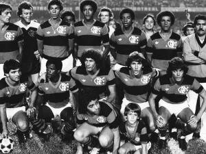 Zico x craques dos anos 80: eleição opõe ídolos no Flamengo 