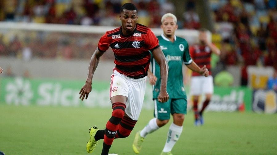 Jean Lucas em ação pelo Flamengo; jogador tem multa de 30 milhões de euros e ainda é aposta - Alexandre Vidal / Flamengo