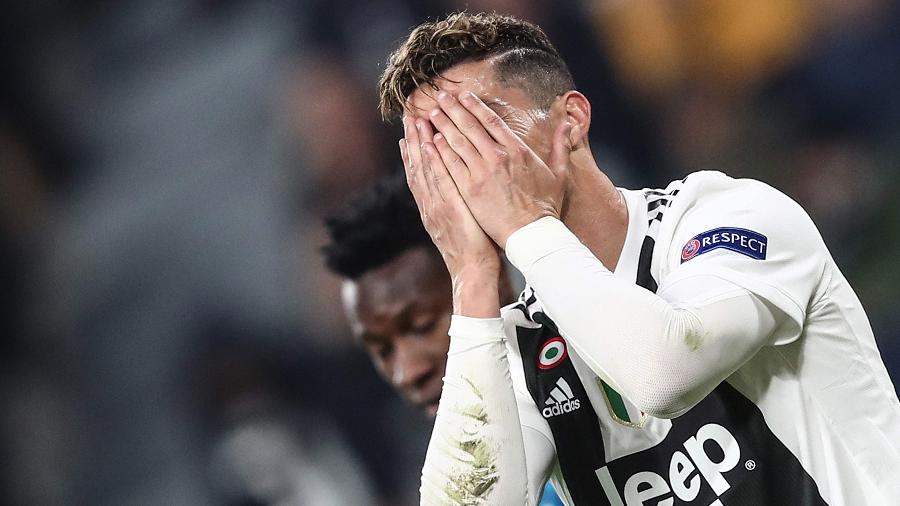 Cristiano Ronaldo demonstra insatisfação com partida que levou Ajax à semi da Liga dos Campeões - Isabella Bonotto/AFP