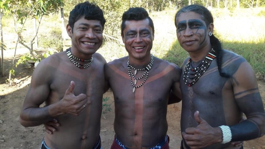 Ex-lateral Índio, do Corinthians, ao lado dos irmãos na Aldeia Xucuru-Kariri, em Minas Gerais - Acervo pessoal