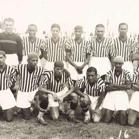 Atlético-MG que foi campeão dos Campeões em 1937, superando Fluminense, Portuguesa e Rio Branco - Centro Atleticano de Memória