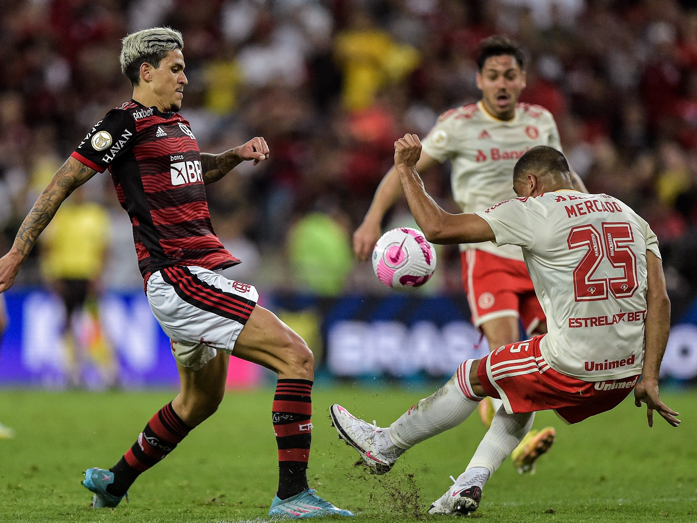 Flamengo mandará jogo contra o Internacional para longe do