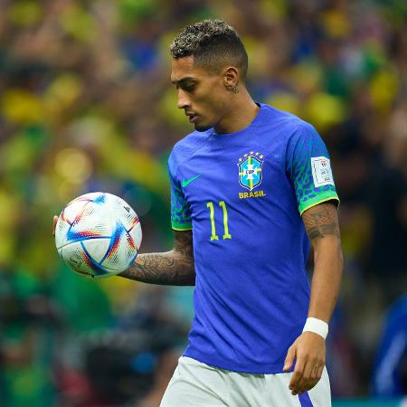 Raphinha, da seleção brasileira, em jogo contra a Suíça pela Copa do Mundo -  Juan Luis Diaz/Quality Sport Images/Getty Images