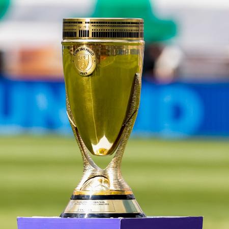 Troféu da Copa São Paulo de Juniores na final de 2023