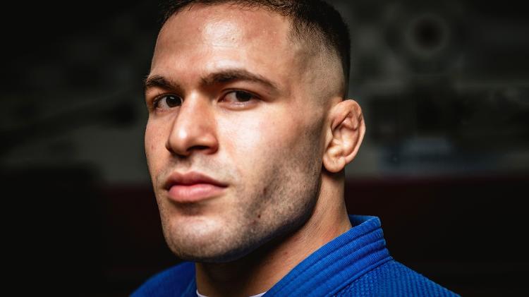 Corpo de Atleta Willian Lima, do judô, em ensaio fotográfico do UOL