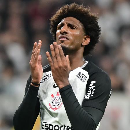 Talles Magno se lamenta durante Corinthians x Vitória, duelo do Brasileirão - EDUARDO CARMIM/AGÊNCIA O DIA/AGÊNCIA O DIA/ESTADÃO CONTEÚDO