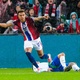 Início trágico faz Itália já ficar em situação dramática para ir à Copa