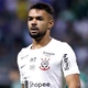 Raniele sofre les&atilde;o no joelho em D&eacute;rbi e vira preocupa&ccedil;&atilde;o no Corinthians