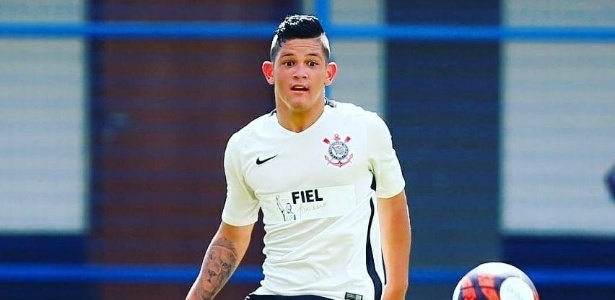 Alyson deixou o Corinthians após fim do contrato e agora jogará no Internacional - Reprodução/Facebook