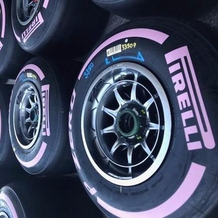 Pirelli fornecerá pneus com detalhes em rosa para GP - Twitter/Reprodução