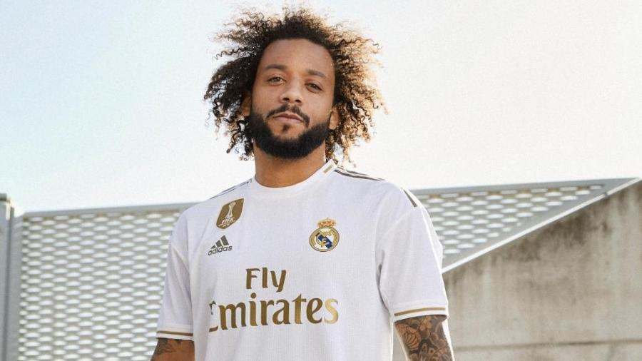 Marcelo com o novo uniforme do Real Madrid - Reprodução/Twitter