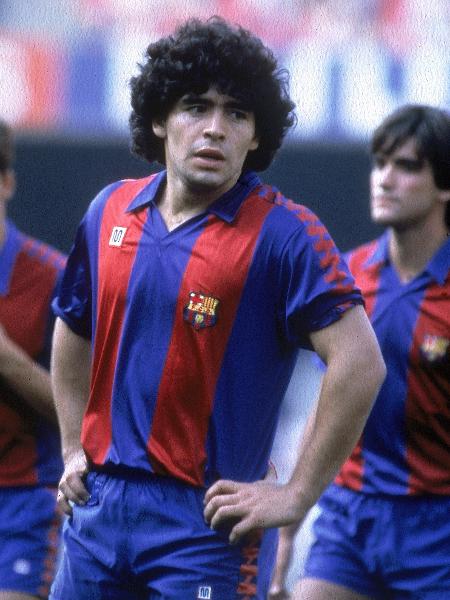 Maradona (foto), assim como Messi, atuou pelo Barcelona no início dos anos 80 - VI/Getty Images