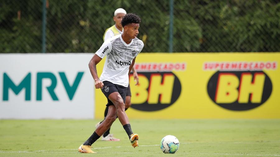 Jovem colombiano ficará fora da relação de jogadores contra o Athletico-PR e o São Paulo - Bruno Cantini/Atlético-MG