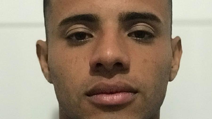 Sobrinho da ex-árbitra Regildenia Holanda Moura, Gustavo Holanda Souza será o responsável pelo apito em Palmeiras x Santos - Divulgação/FPF
