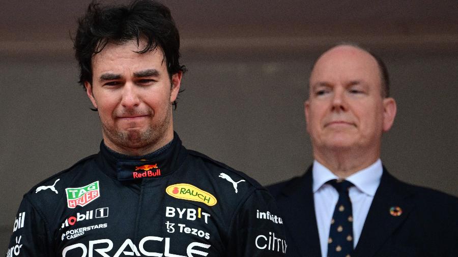 Sergio Perez chora ao comemorar a vitória no GP de Mônaco da Fórmula 1 - Sebastien Bozon/AFP