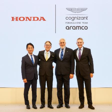Executivos da Honda e da Aston Martin no anúncio do contrato, em Tóquio - Honda