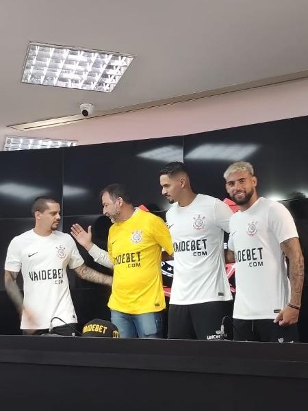 Corinthians oficializou a parceria com a Vai De Bet