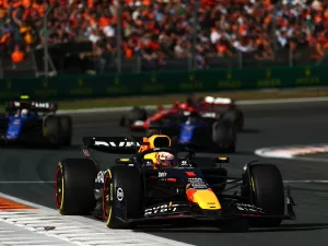 Red Bull admite ter alterado carro após pedido da FIA, mas nega trapaça