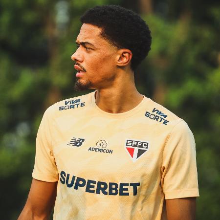 Jamal Lewis durante treino do São Paulo - Erico Leonan / saopaulofc.net