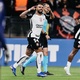Corinthians decide pelo alto, vence o Santa F&eacute; e dispara na Libertadores