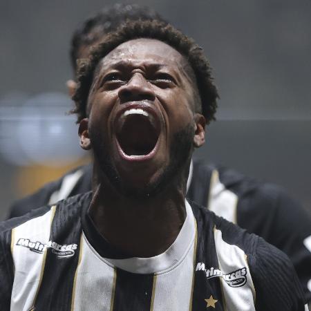 Fred desfila na passarela da Arena MRV e leva Galo à semi da Copa do Brasil